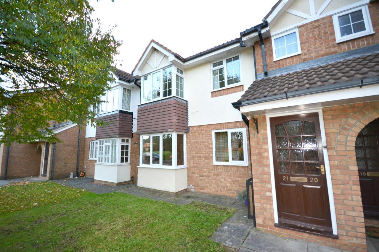Redmire - 2 Bed 1St Floor Flat Overlooking Green Apartment Darlington  Exterior photo